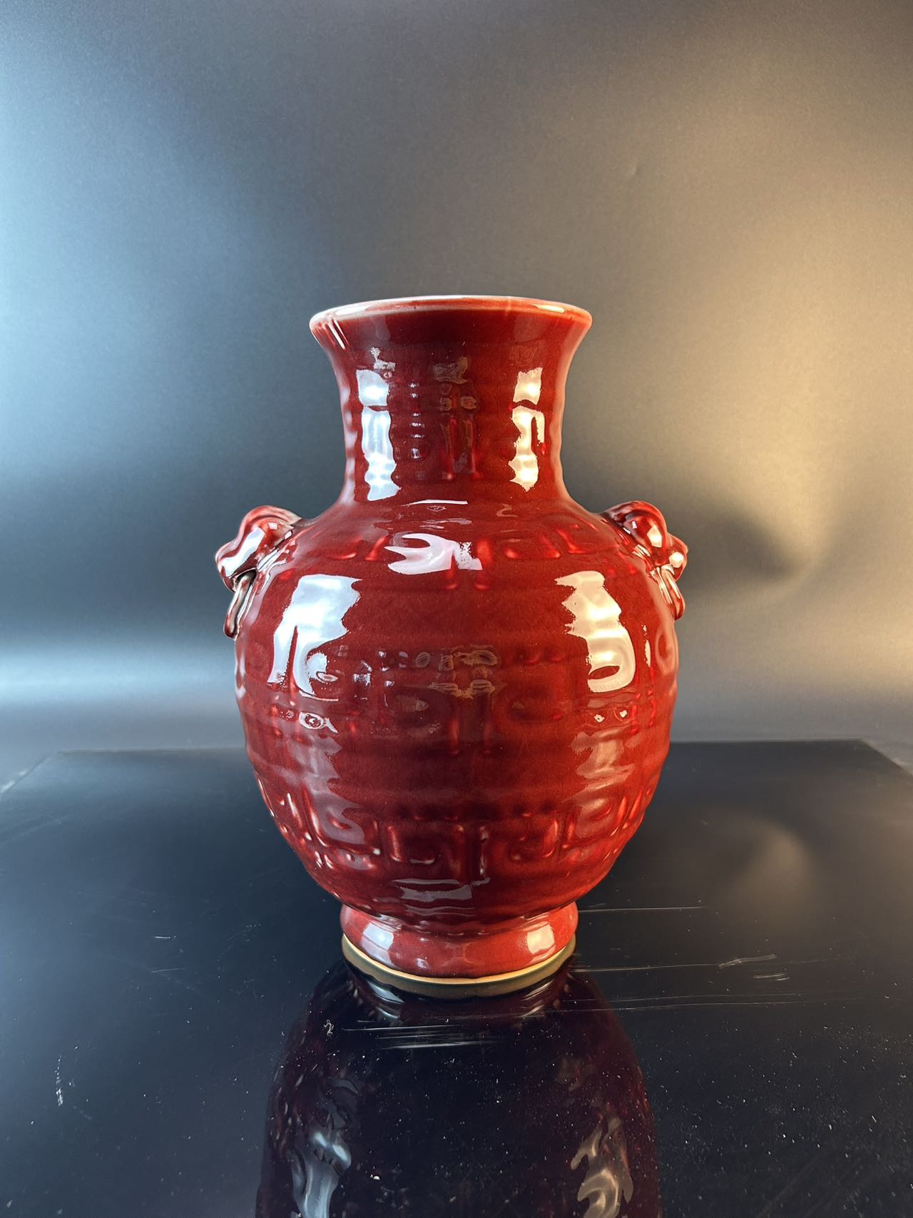 景德镇高温颜色釉郎窑红双狮耳瓶