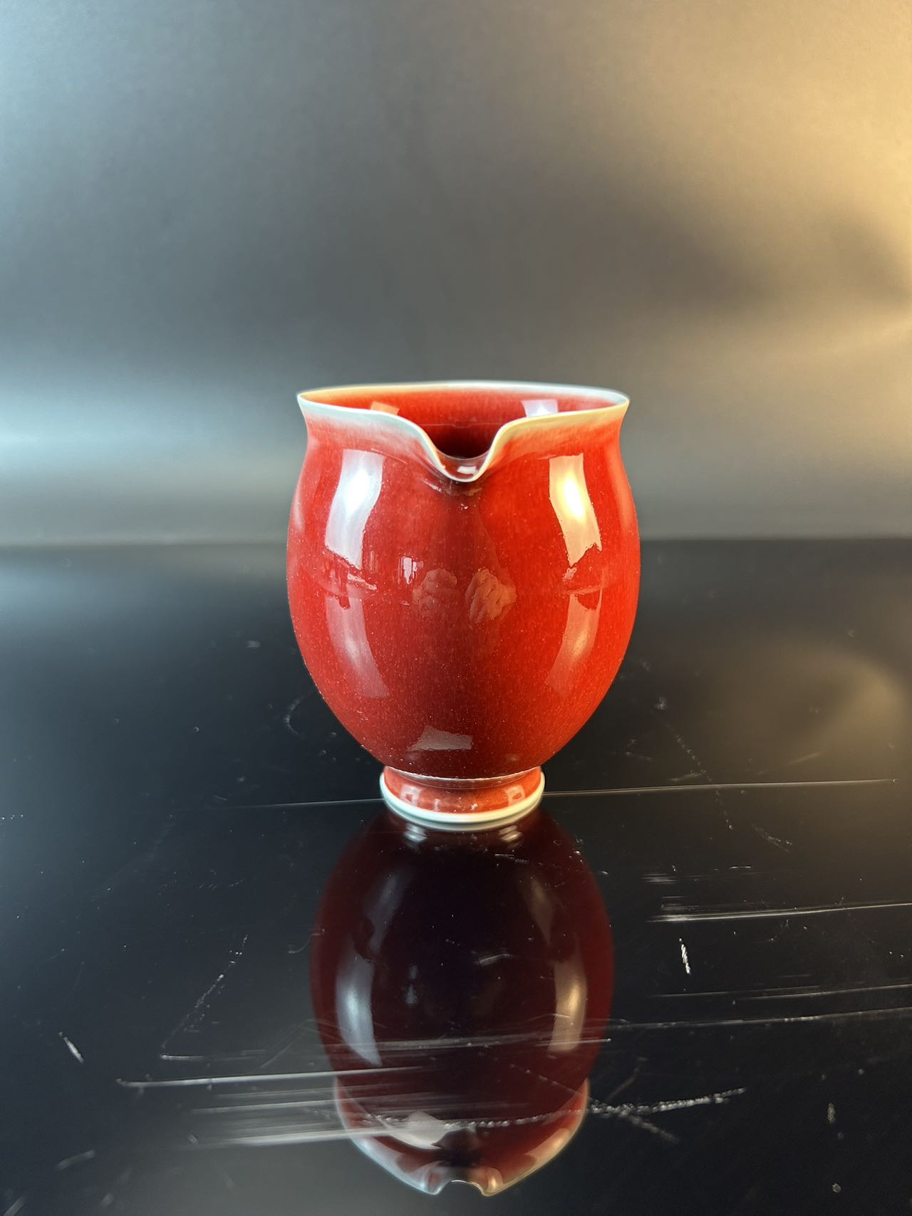 景德镇高温颜色釉郎红公道杯