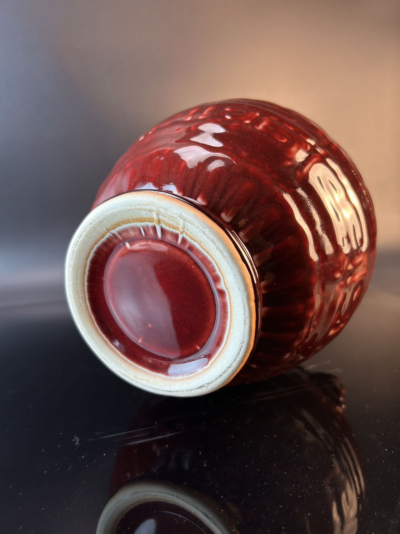 景徳鎮高温色釉藍窯赤双獅子耳花瓶 – Leston Mark